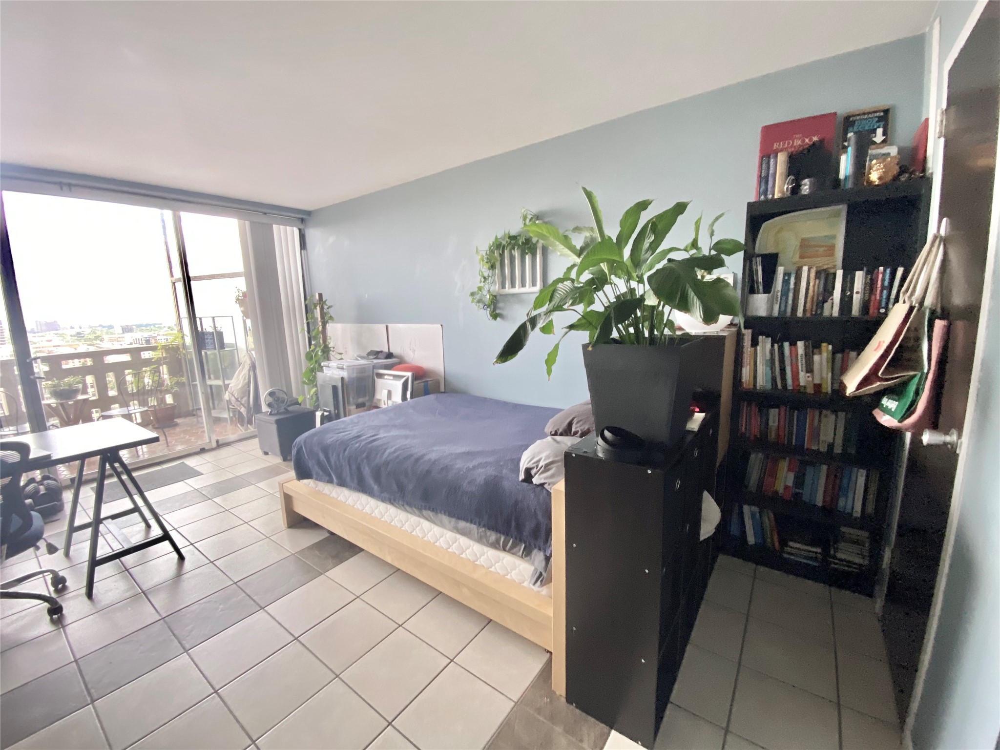 2016 Main Street, Unit 1612 Houston, TX 77002 - Photo 16 of 32 With furniture