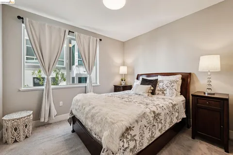 $1,098,000 | 6739 Skyview Drive, Oakland, CA 94605