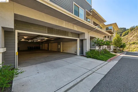$1,098,000 | 6739 Skyview Drive, Oakland, CA 94605