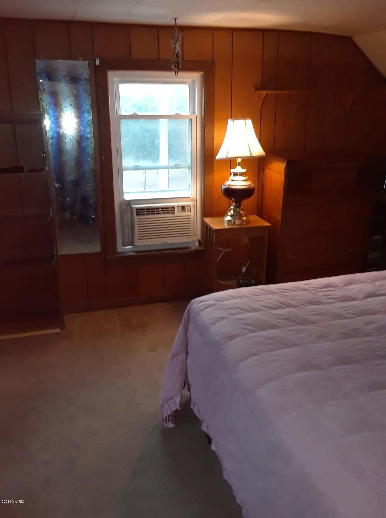 1434 Haslett Road Haslett, MI 48840 - Photo 31 of 38 received_2179513142101132