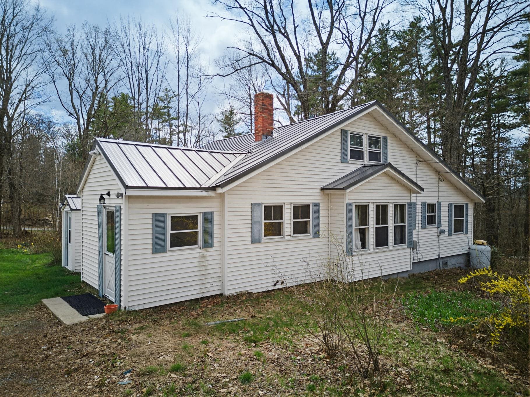 43 Old County Road North Deering, NH 03244 - Photo 4 of 40 Gallery Image 4