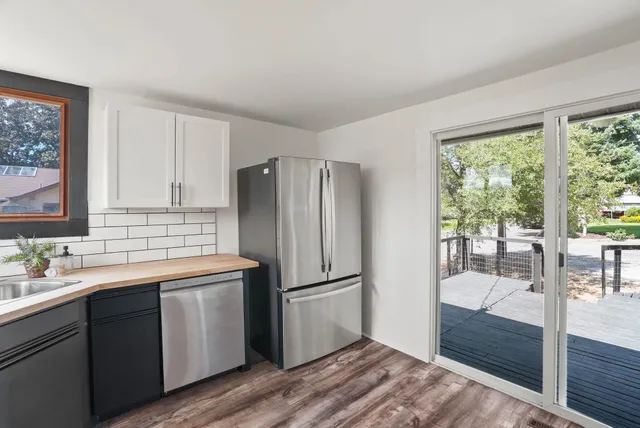 $359,400 | 8702 East Valleyway Avenue, Spokane Valley, WA 99212