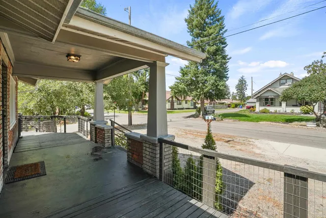 $359,400 | 8702 East Valleyway Avenue, Spokane Valley, WA 99212