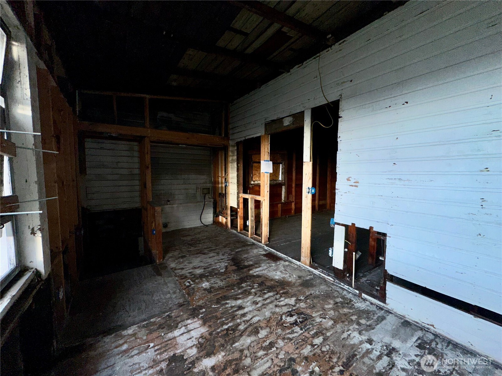 2620 Rucker Avenue Everett, WA 98201 - Photo 11 of 11 a view of room with window