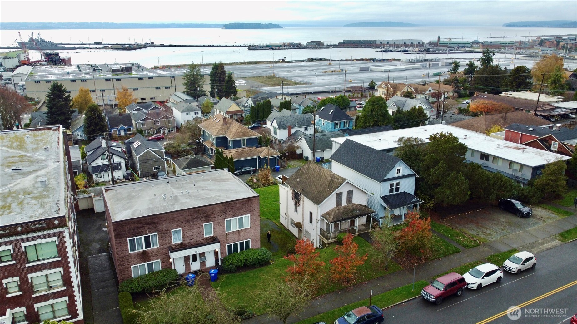 2620 Rucker Avenue Everett, WA 98201 - Photo 5 of 11