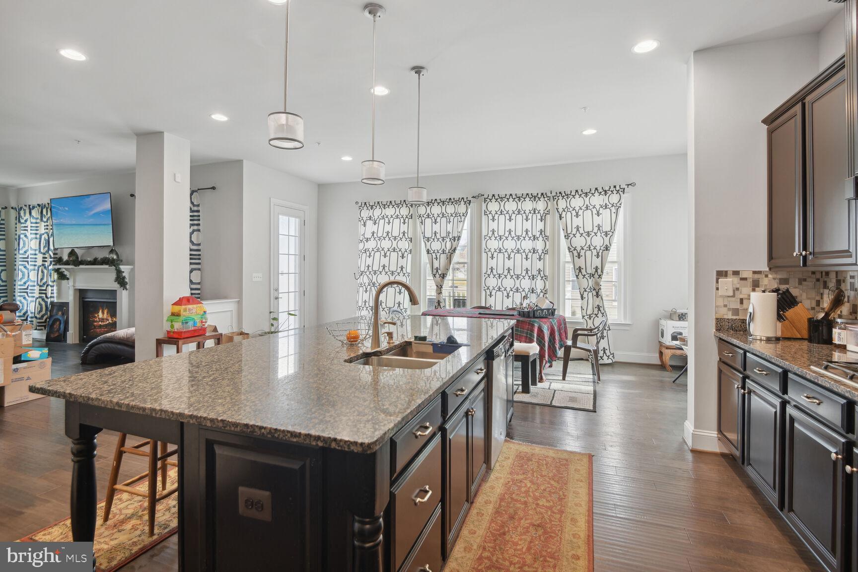 14607 Parkgate Drive Laurel, MD 20707 - Photo 11 of 25 Kitchen: Double Sink, Pull out trash bin & Island