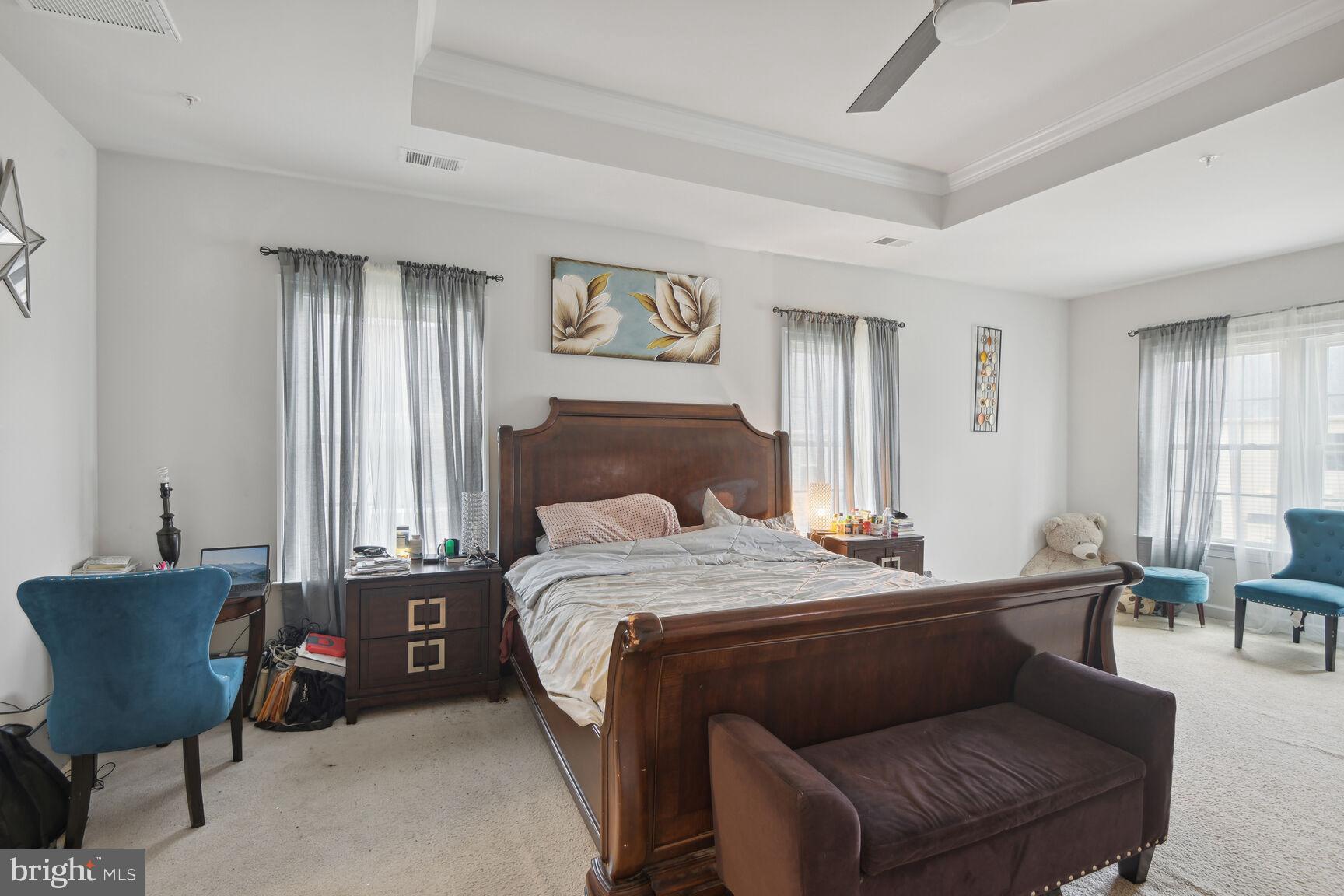 14607 Parkgate Drive Laurel, MD 20707 - Photo 12 of 25 owner's Bedroom w/ceiling fan. 2 Walk-in closets.