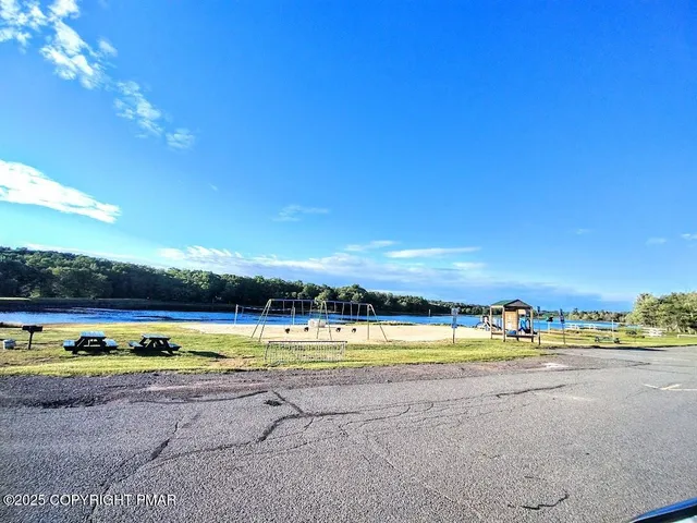 $415,000 | 146 Hunter Lane, Albrightsville, PA 18210