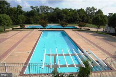 2634 Mill Race Road Frederick, MD 21701 - Photo 29 of 30 Community swimming pool