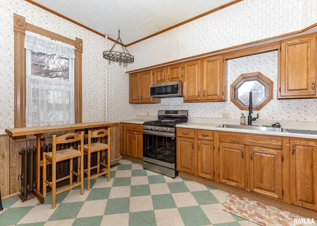 $141,900 | 307 East Court Street, Cambridge, IL 61238