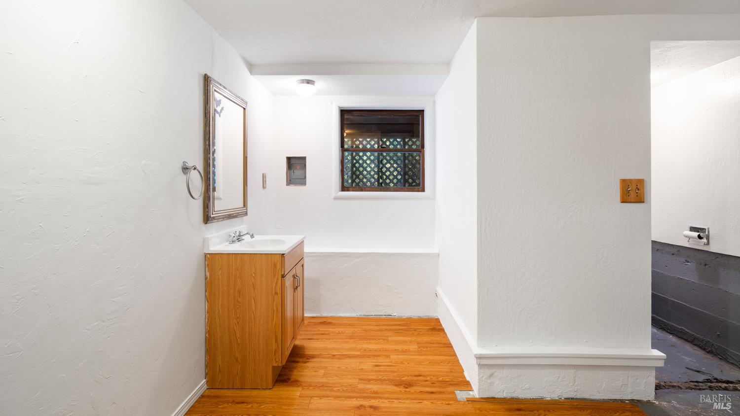 9901 Occidental Road Sebastopol, CA 95472 - Photo 21 of 55