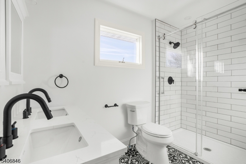 16 Schaaf Road Bloomsbury, NJ 08804 - Photo 20 of 39