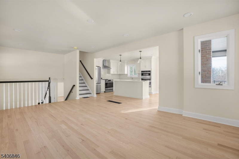 16 Schaaf Road Bloomsbury, NJ 08804 - Photo 3 of 39