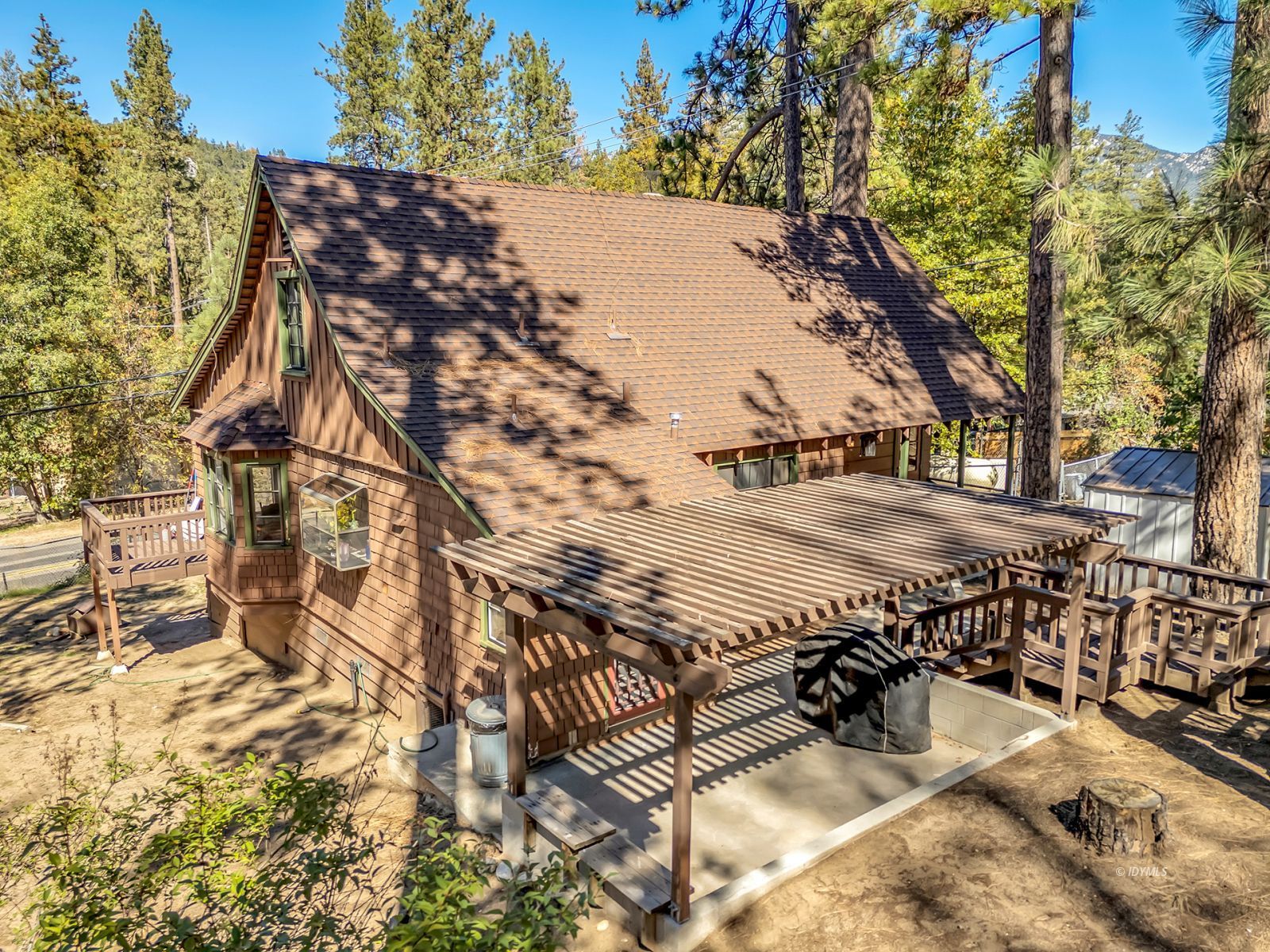 53575 Tollgate Road Idyllwild, CA 92549 - Photo 2 of 71 a view of a backyard with sitting area