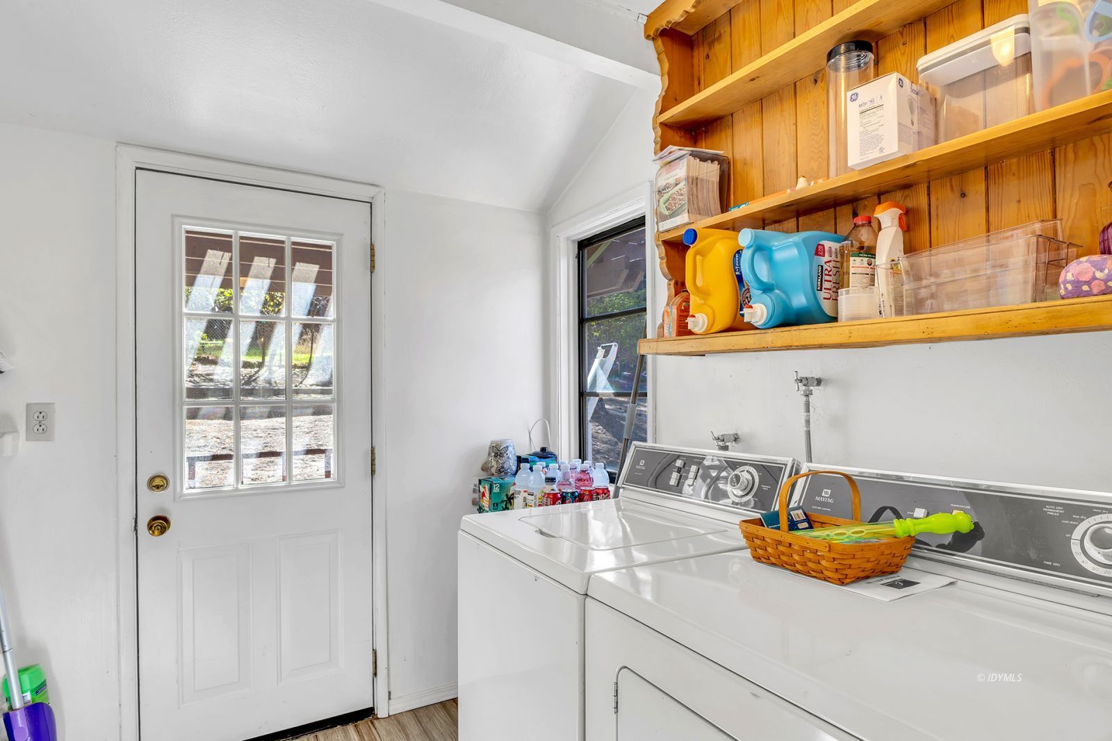 53575 Tollgate Road Idyllwild, CA 92549 - Photo 38 of 71 a bathroom with a sink and a window