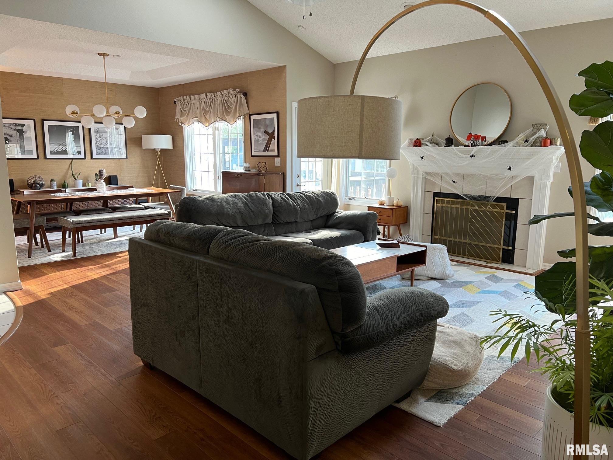 515 Wren Drive Mount Vernon, IL 62864 - Photo 3 of 18