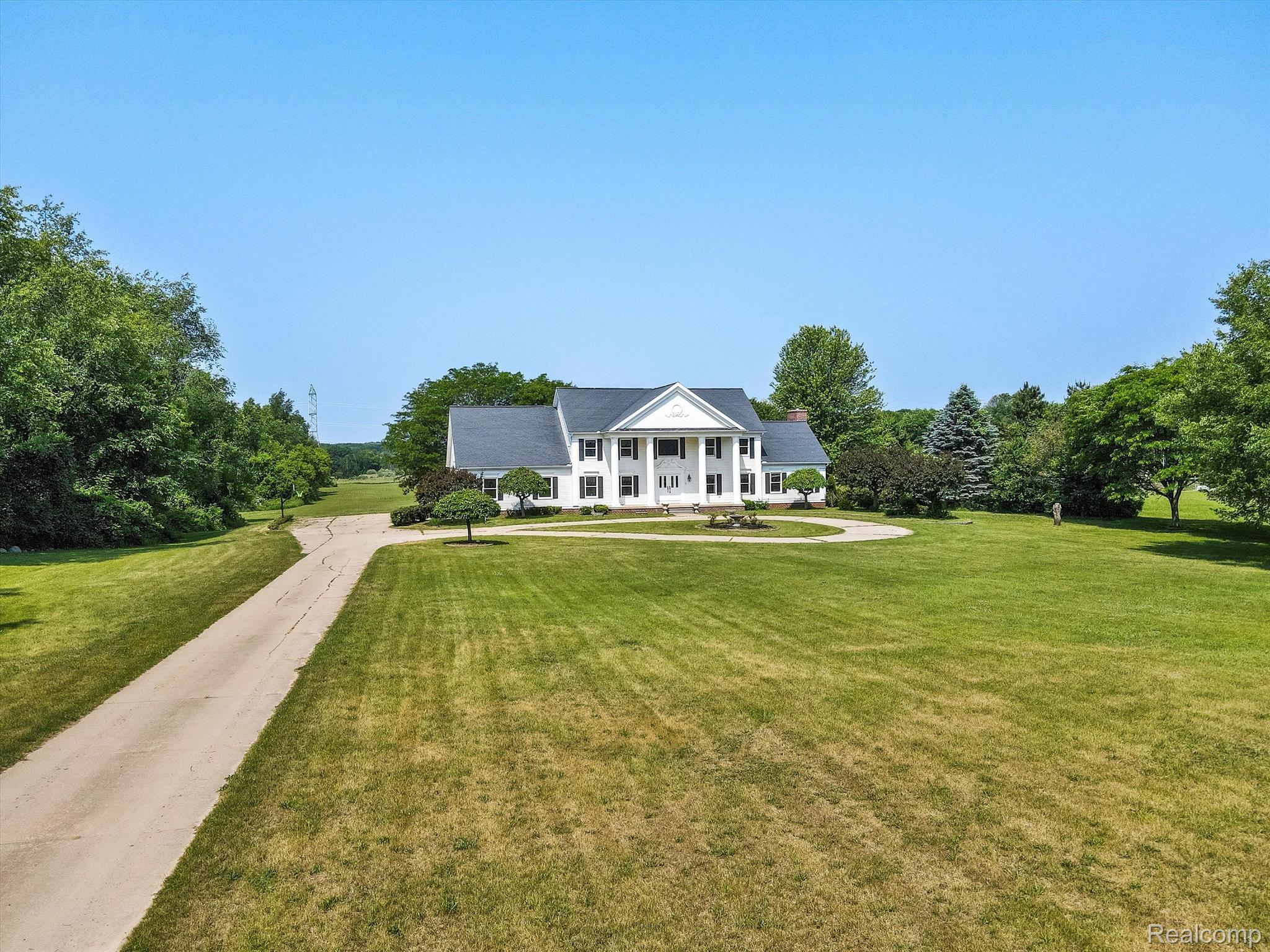 1693 Townsend Road Leonard, MI 48367 - Photo 3 of 38 Gallery Image 3