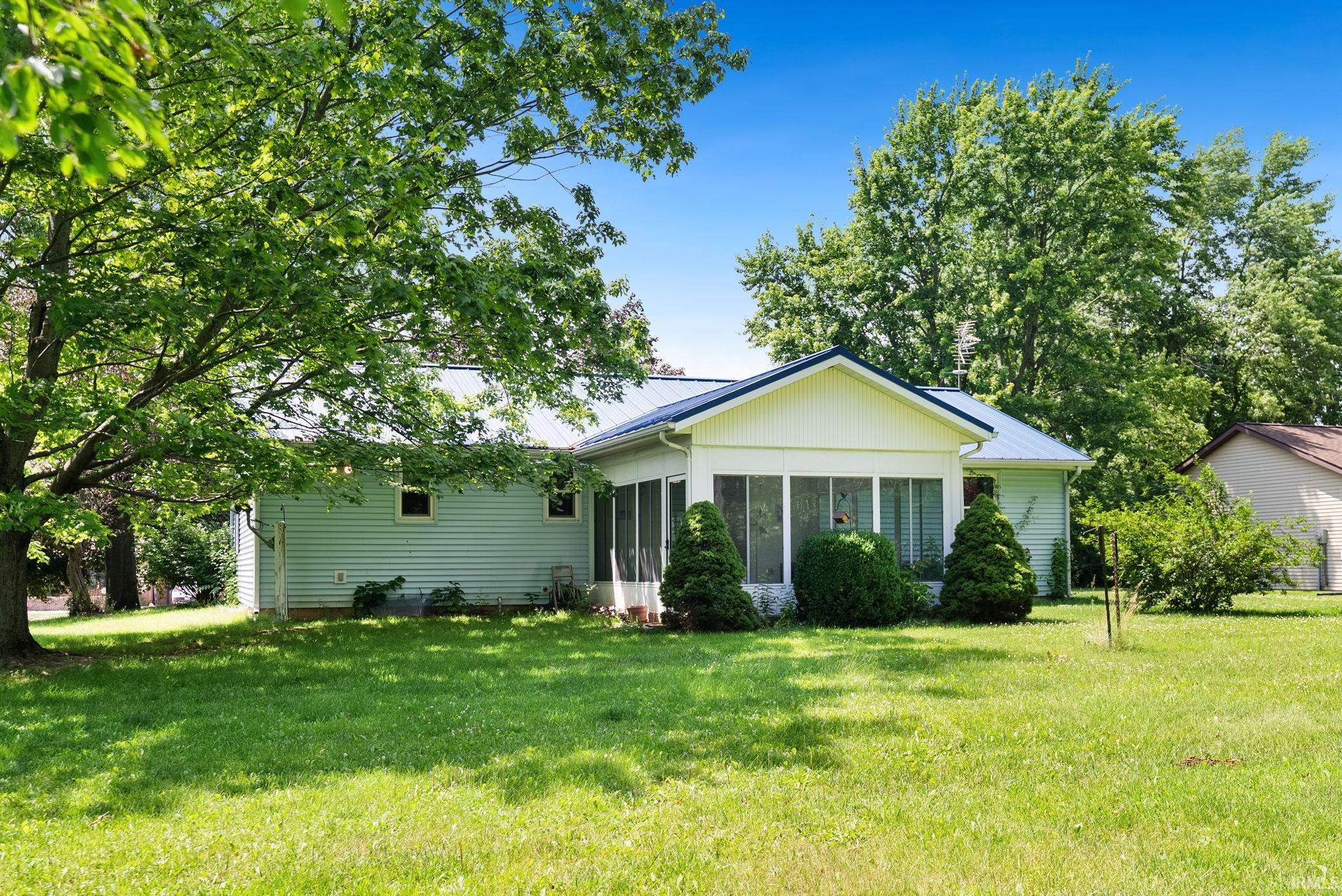 3394 North Old Farm Road Warsaw, IN 46582 - Photo 3 of 21