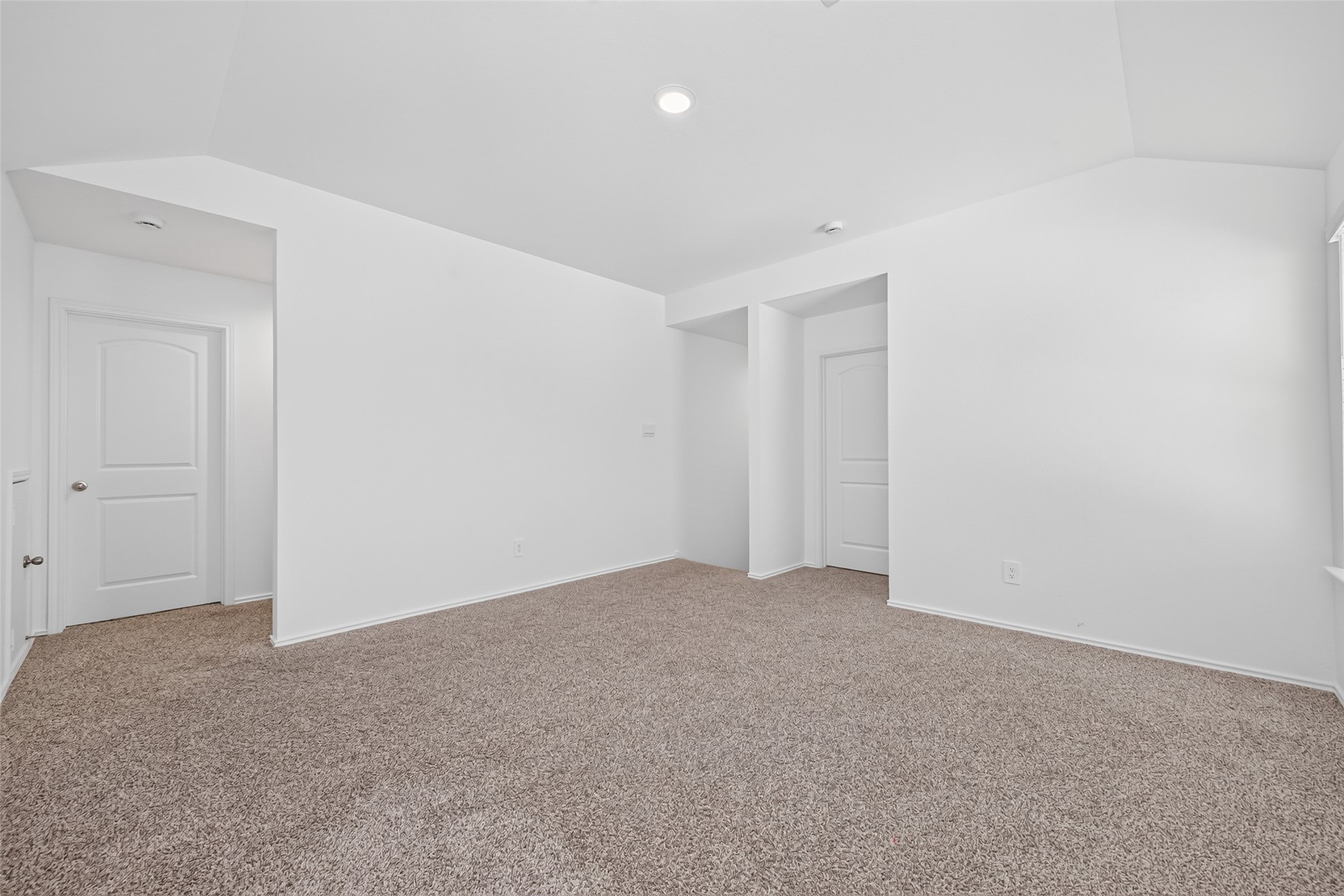 24206 Foxdale Bay Ct Spring Spring, TX 77373 - Photo 9 of 14 Upstairs Game room / Family Room / Flex Space