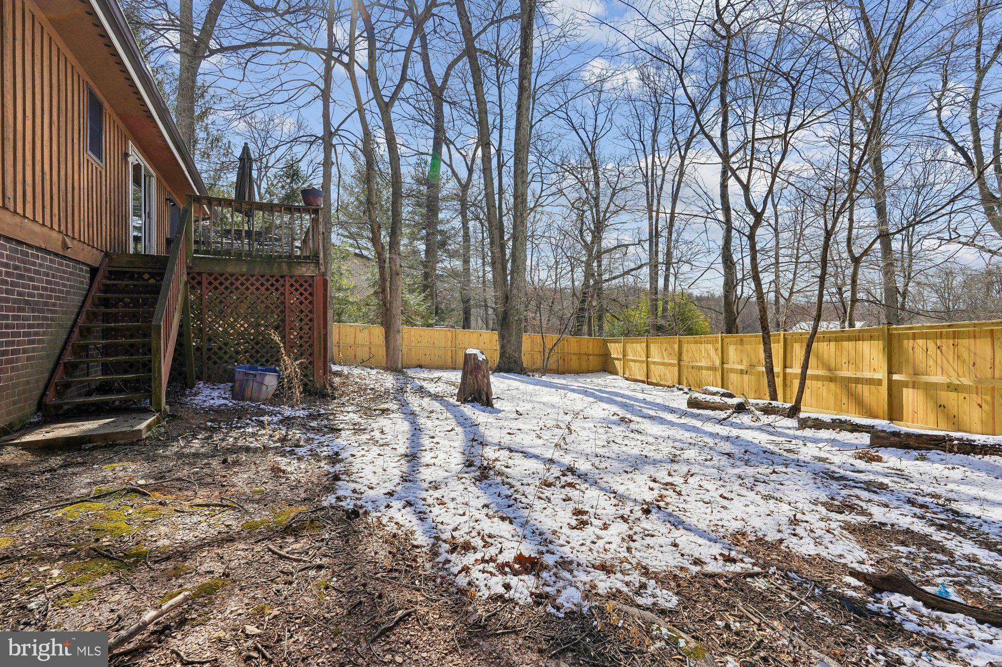 14920 Chestnut Ridge Court North Potomac, MD 20878 - Photo 32 of 32 a view of a yard with a tree