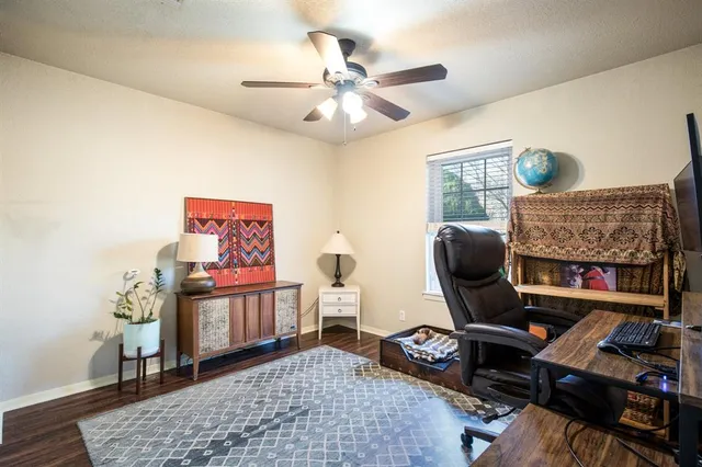 $299,900 | 2000 Navajo Street, Denton, TX 76209