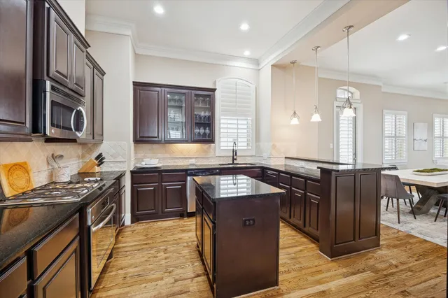 $600,000 | 1604 West 24th Street, Houston, TX 77008