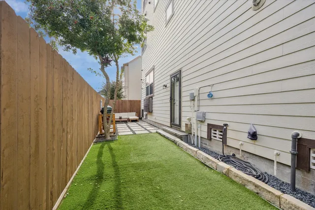 $600,000 | 1604 West 24th Street, Houston, TX 77008