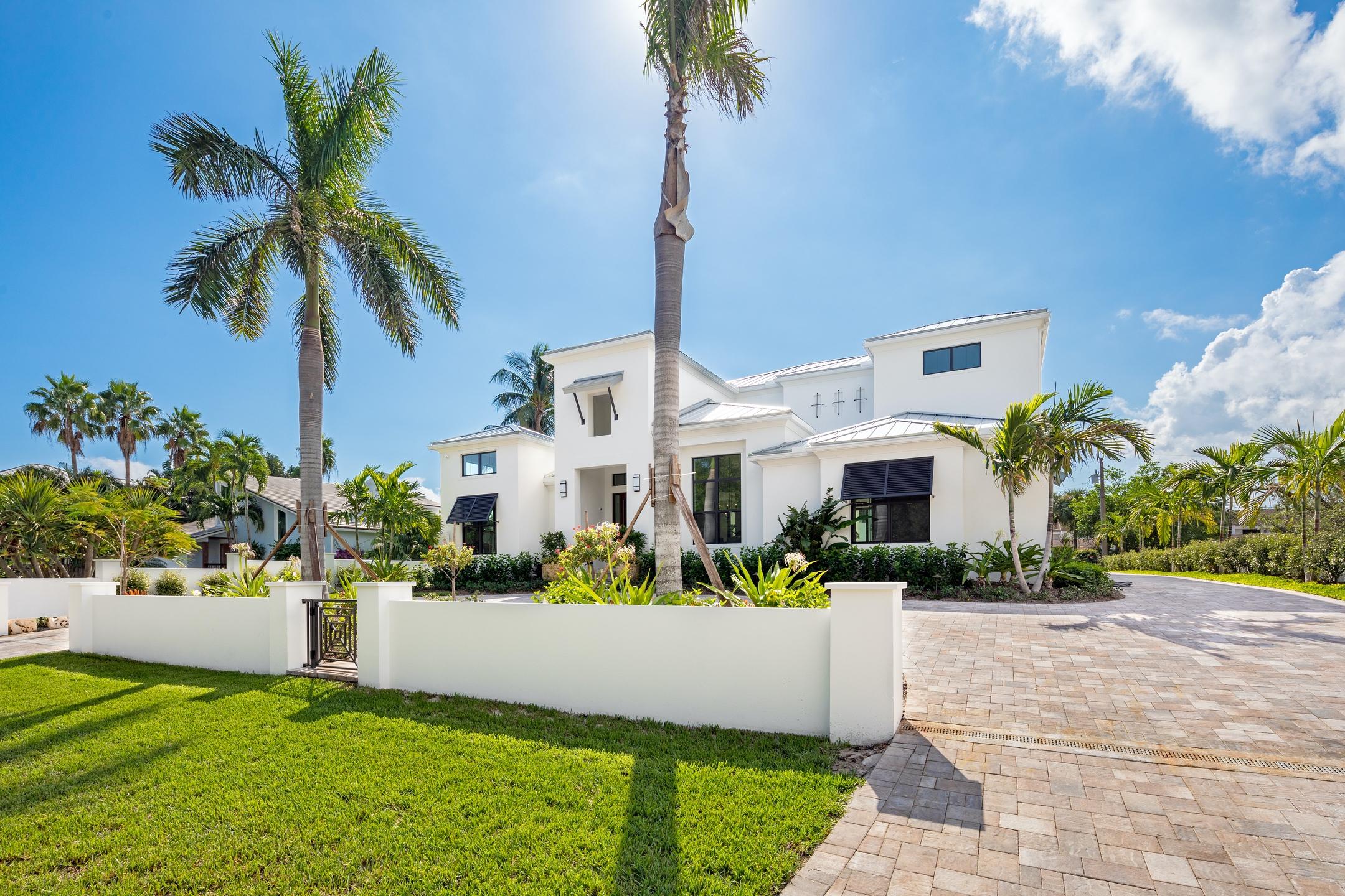 19 Hudson Avenue Ocean Ridge, FL 33435 - Photo 1 of 55 Front 1