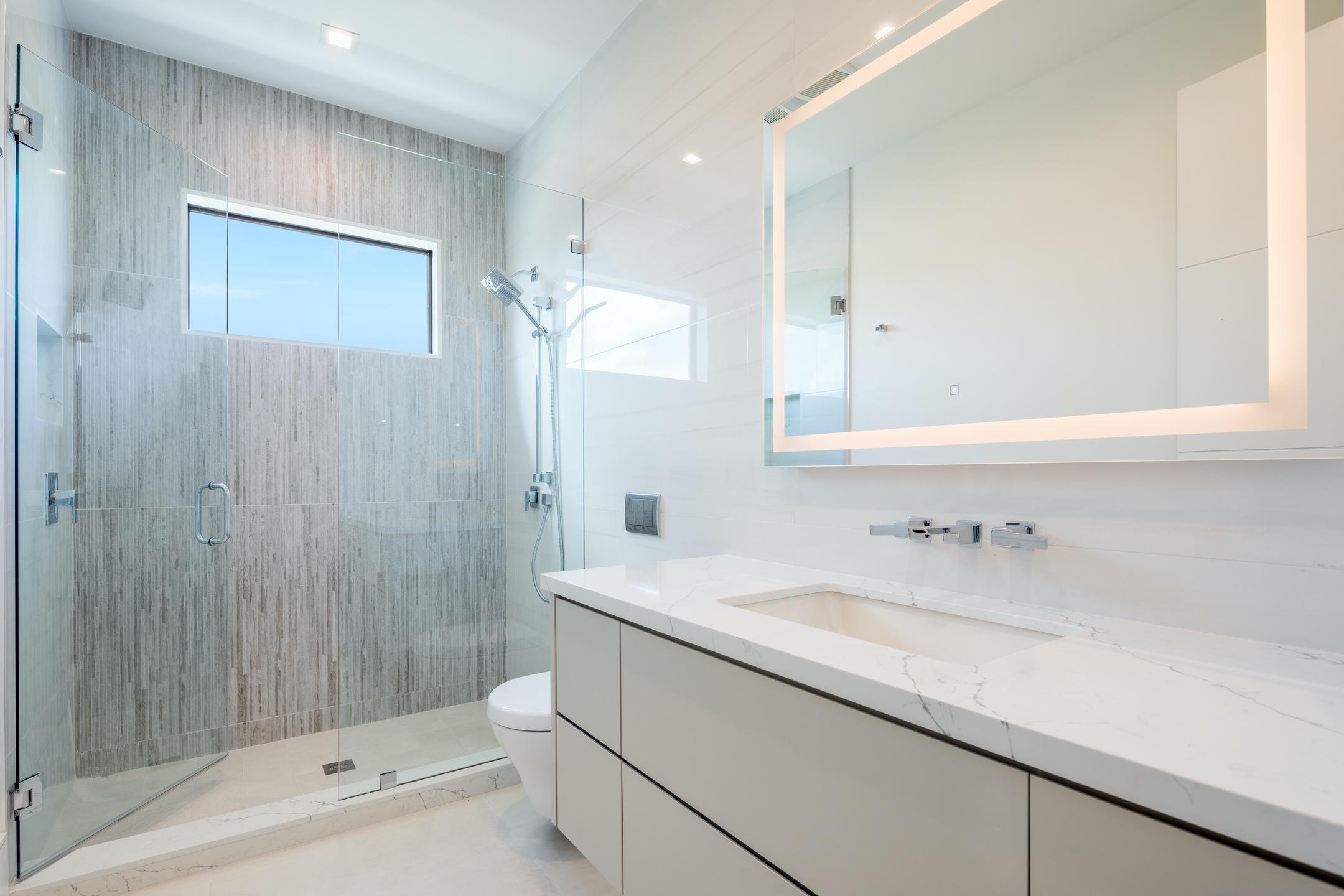 19 Hudson Avenue Ocean Ridge, FL 33435 - Photo 39 of 55 Guest Bath 1
