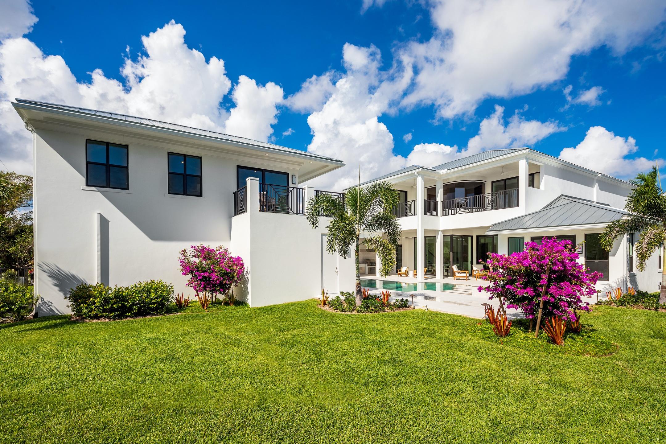 19 Hudson Avenue Ocean Ridge, FL 33435 - Photo 54 of 55 Yard 1