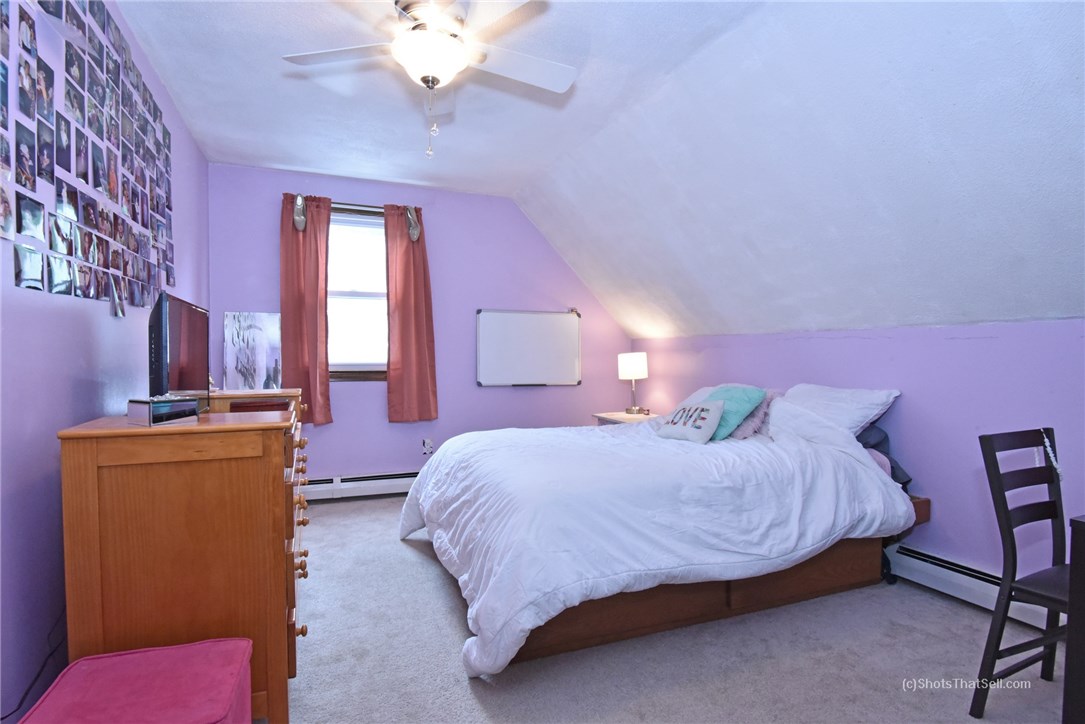271 Crompton Road East Greenwich, RI 02818 - Photo 16 of 23 Bedroom
