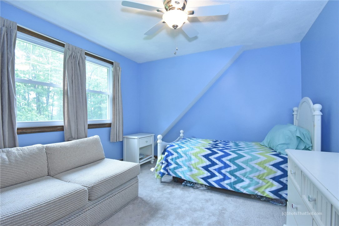 271 Crompton Road East Greenwich, RI 02818 - Photo 17 of 23 Bedroom