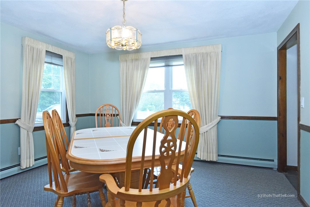 271 Crompton Road East Greenwich, RI 02818 - Photo 8 of 23 Dining room