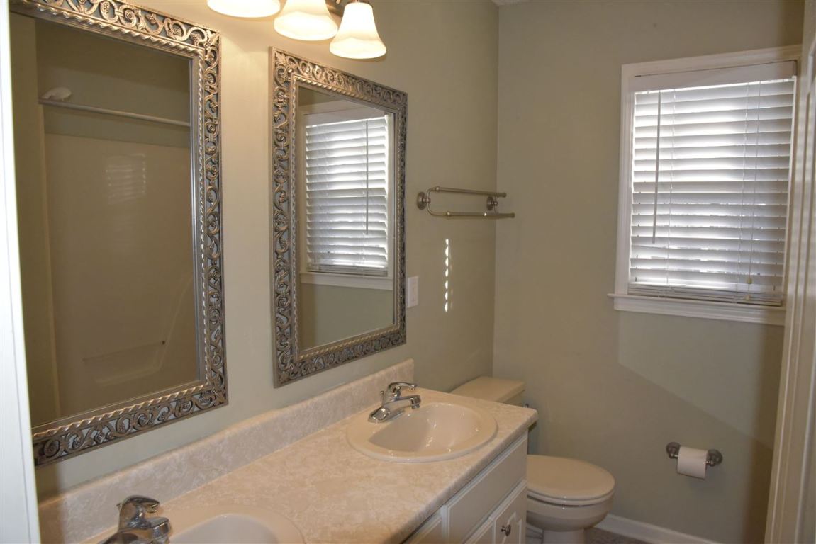 202 Kington Road Greenwood, SC 29649 - Photo 23 of 36 Gallery Image 23