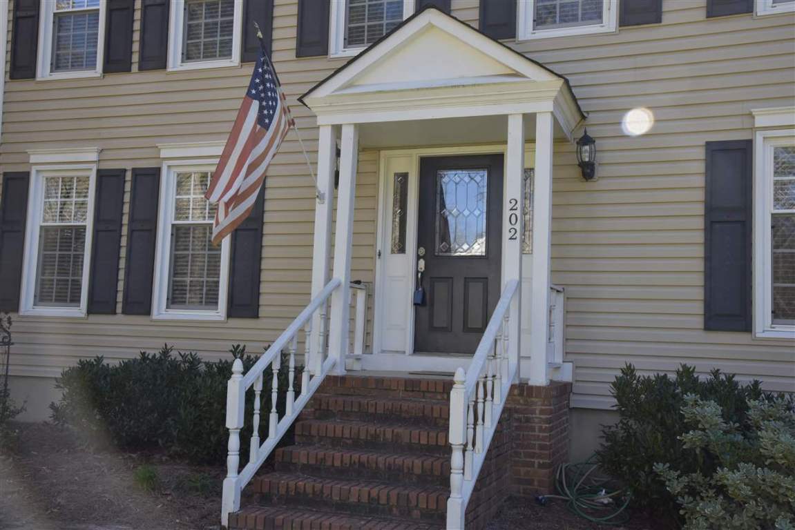 202 Kington Road Greenwood, SC 29649 - Photo 3 of 36 Gallery Image 3