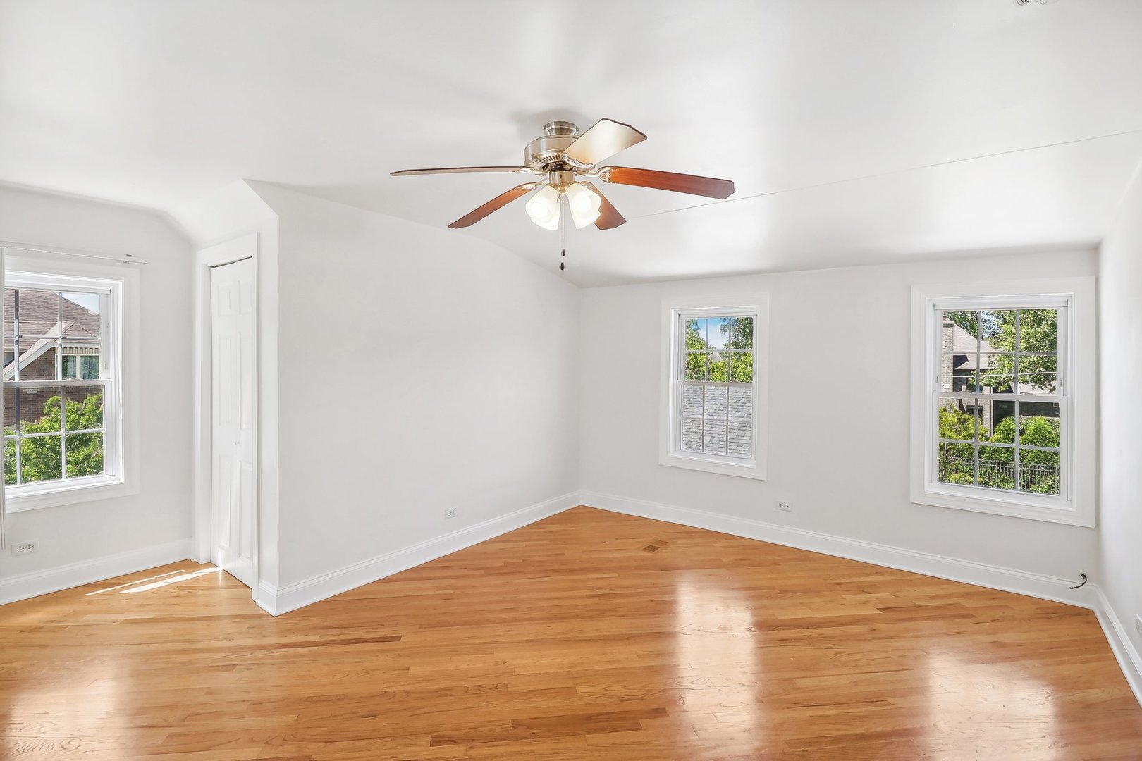 7320 Hamilton Avenue Burr Ridge, IL 60527 - Photo 29 of 56 Gallery Image 29