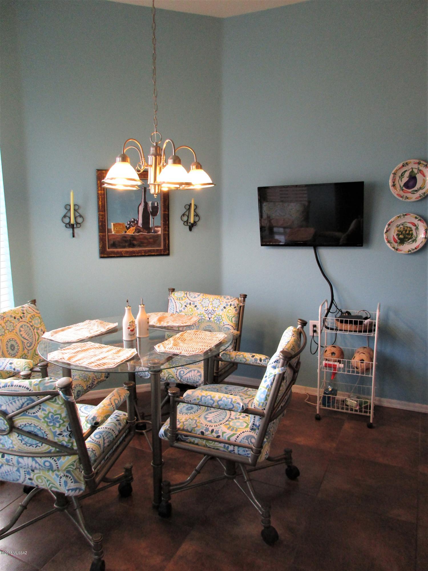 1812 North Rio Mayo Green Valley, AZ 85614 - Photo 7 of 35 Gallery Image 7