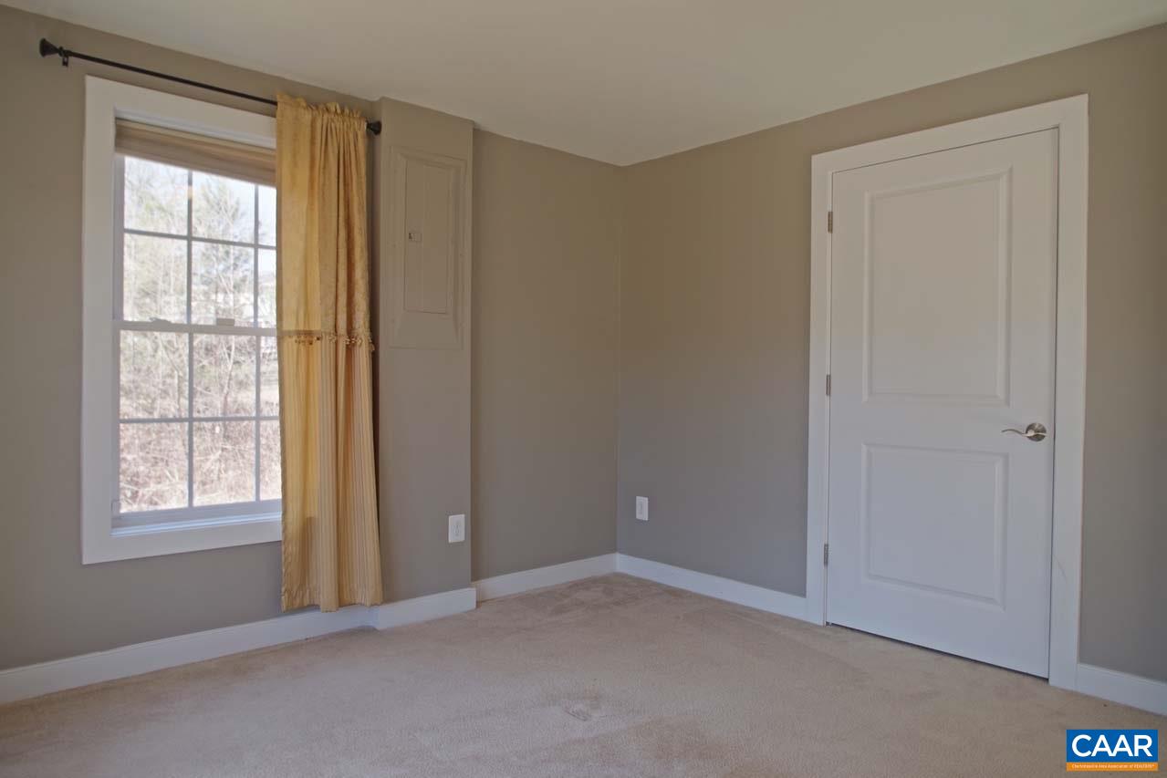 5477 Park Road Crozet, VA 22932 - Photo 43 of 47 an empty room with windows and closet