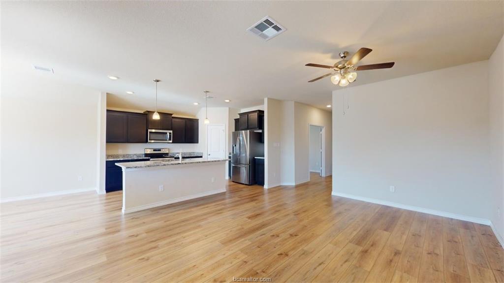 5219 Montague Loop Bryan, TX 77807 - Photo 6 of 36