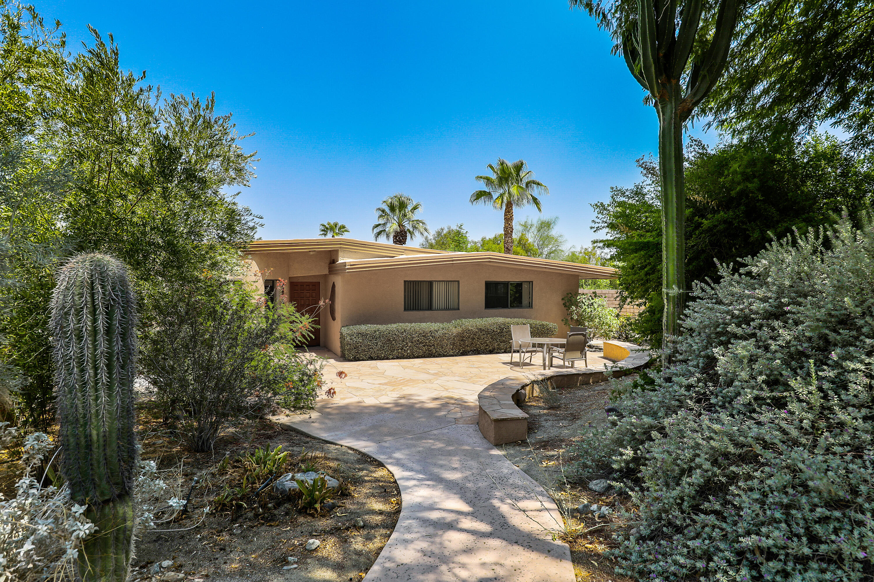 71682 Mirage Road Rancho Mirage, CA 92270 - Photo 2 of 36 Mirage71682#1
