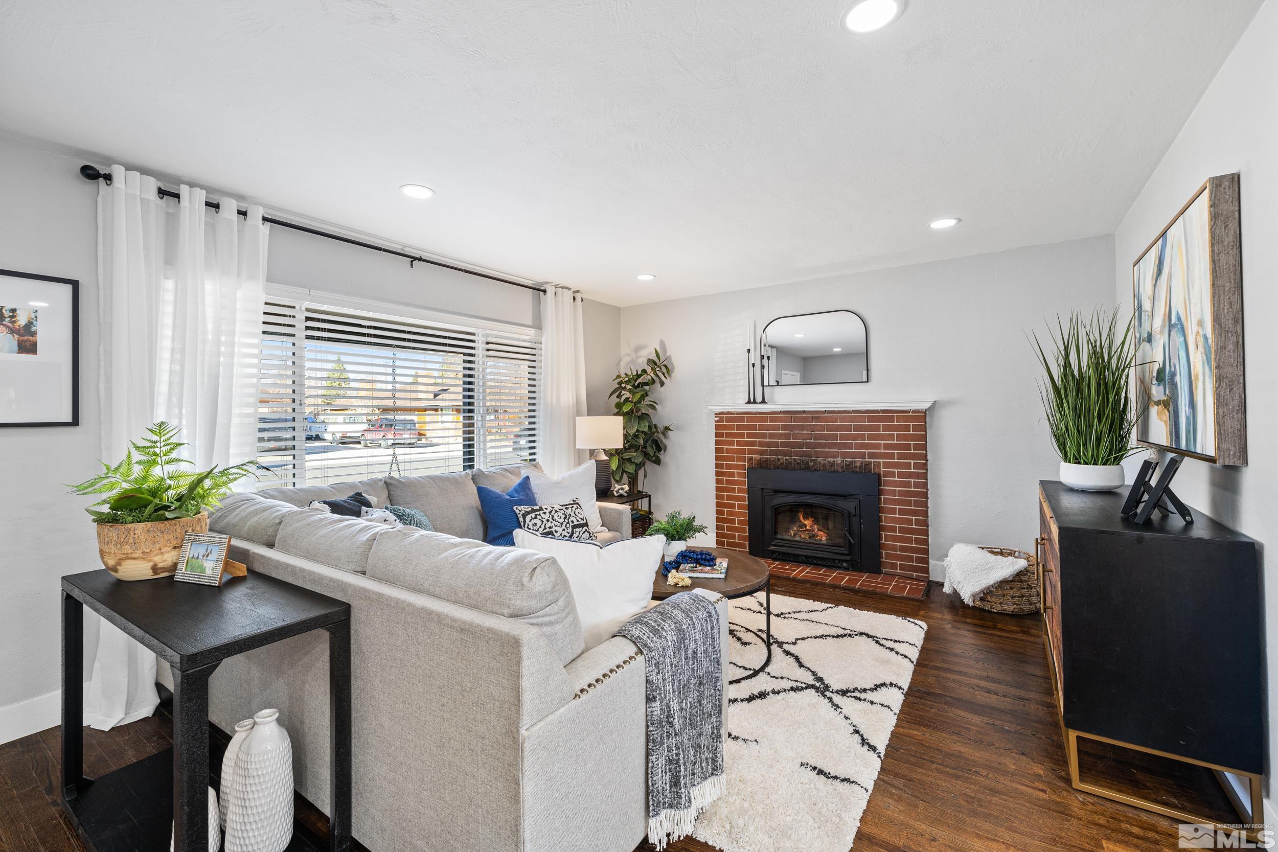 1570 Vulgamore Place Reno, NV 89509 - Photo 5 of 39 Photo 5
