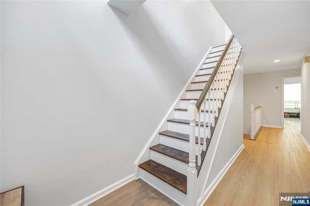 300 Gorge Road, Unit 8 Cliffside Park, NJ 07010 - Photo 16 of 32