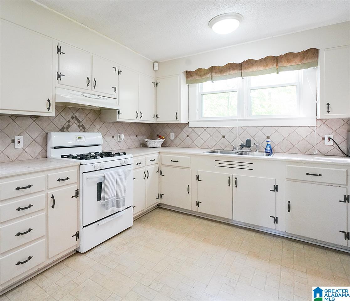 1757 Patton Chapel Road Birmingham, AL 35226 - Photo 12 of 27