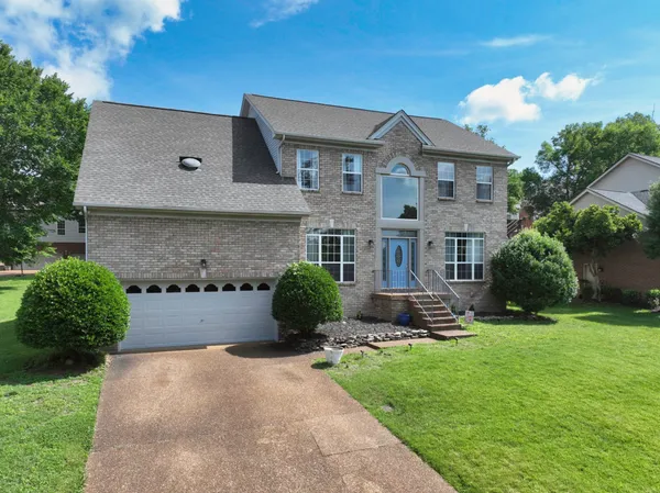 $559,900 | 820 Caldwell Drive, Goodlettsville, TN 37072