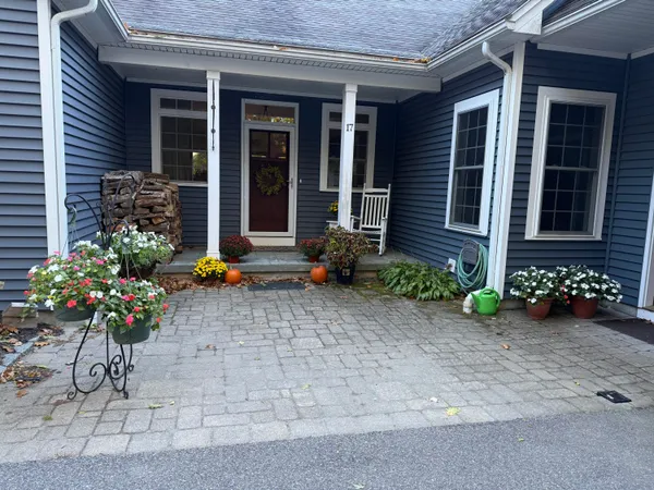 $835,000 | 17 Bowdens Way, Windham, ME 04062