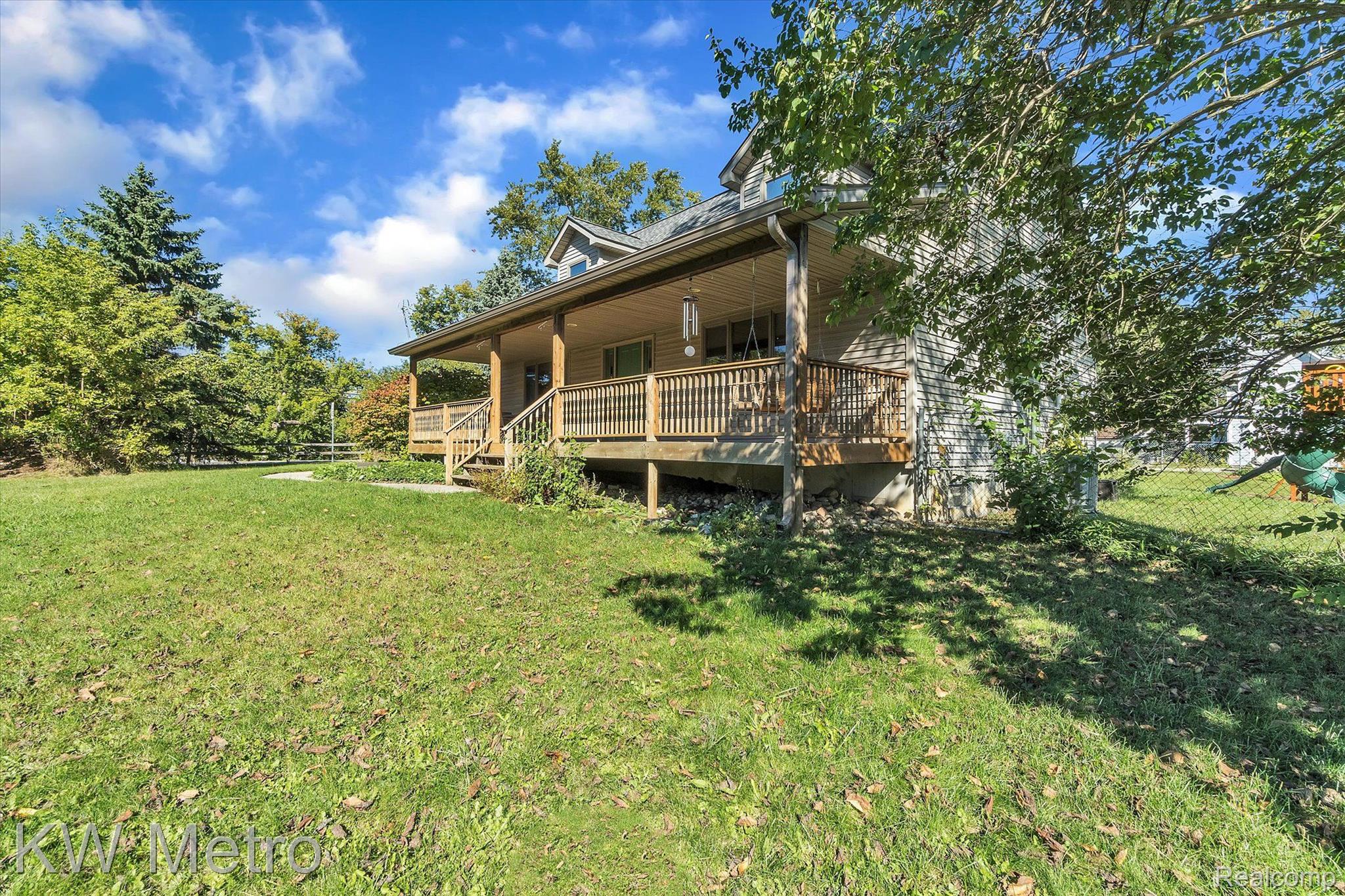 763 Clarkston Road Lake Orion, MI 48360 - Photo 29 of 33 Gallery Image 29