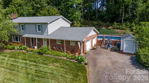 $425,000 | 2959 Ramblewoods Drive, Valdese, NC 28690