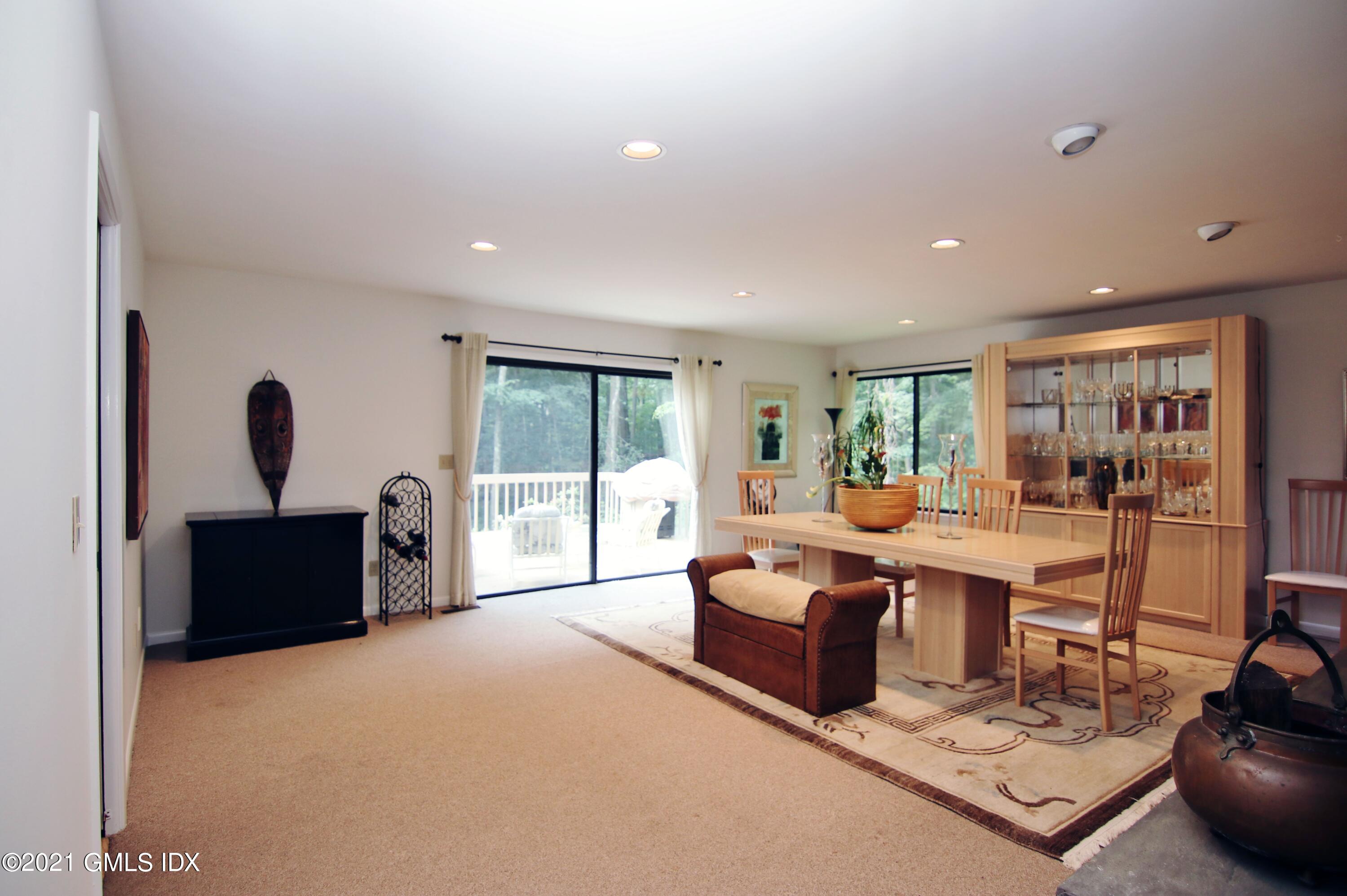 106 Gun Club Road Stamford, CT 06903 - Photo 11 of 38 a living room with furniture
