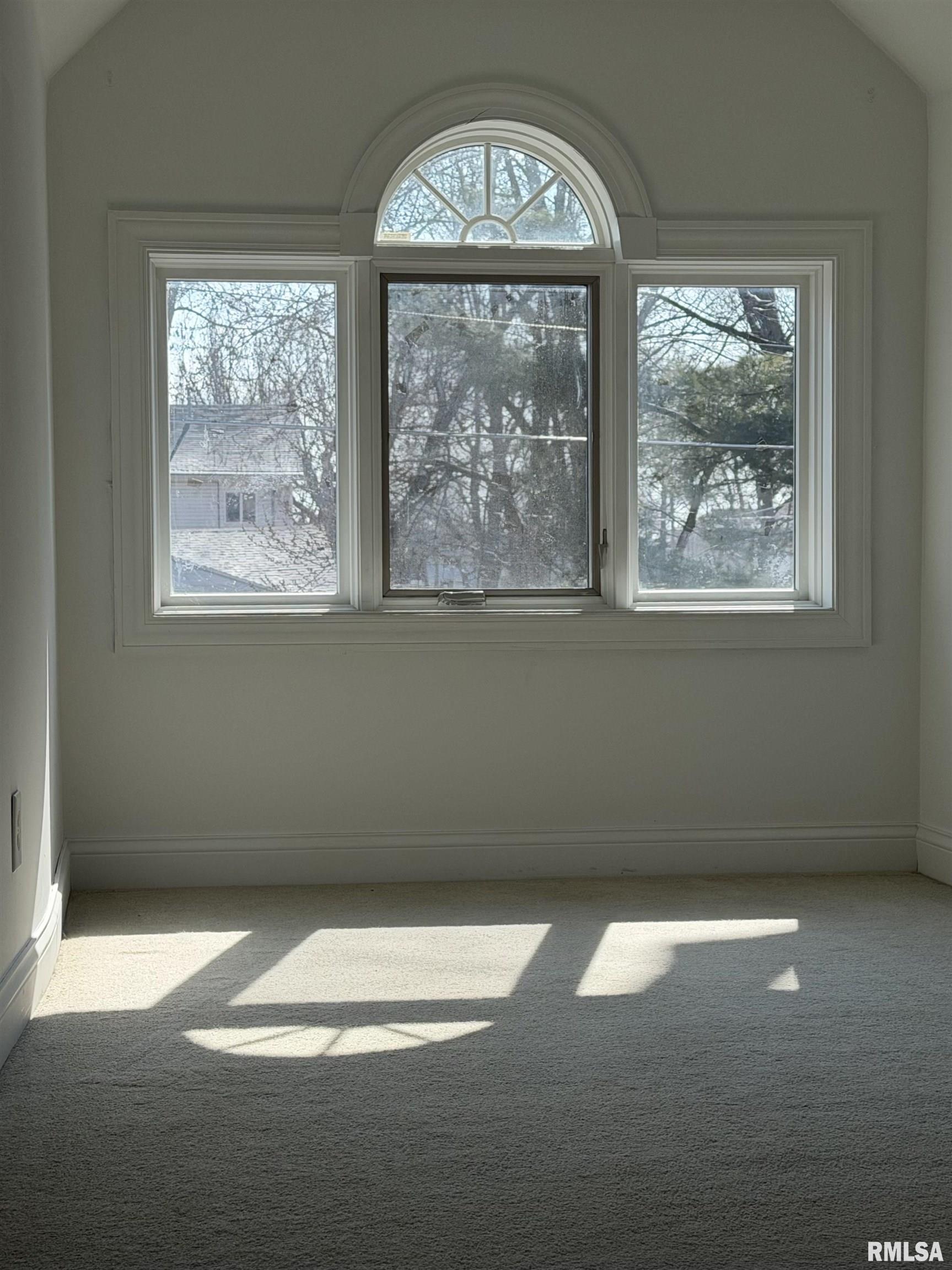 121 East Court Street Farmington, IL 61531 - Photo 17 of 21