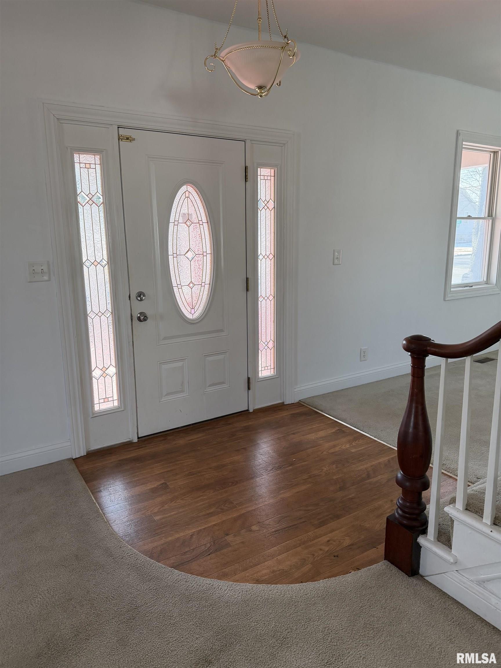 121 East Court Street Farmington, IL 61531 - Photo 5 of 21